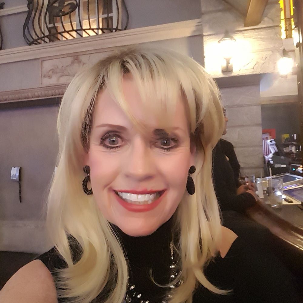 Meet your Posher, Gail